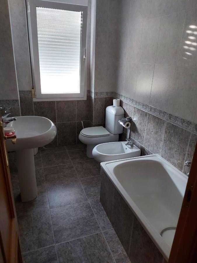 Hostal Linares Villanueva de Argaño Eksteriør bilde