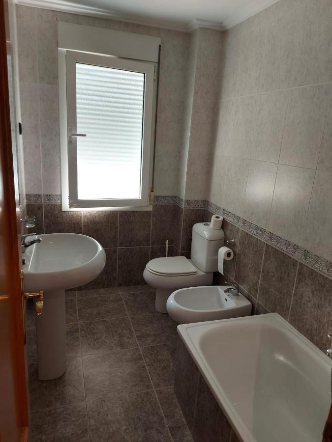 Hostal Linares Villanueva de Argaño Eksteriør bilde